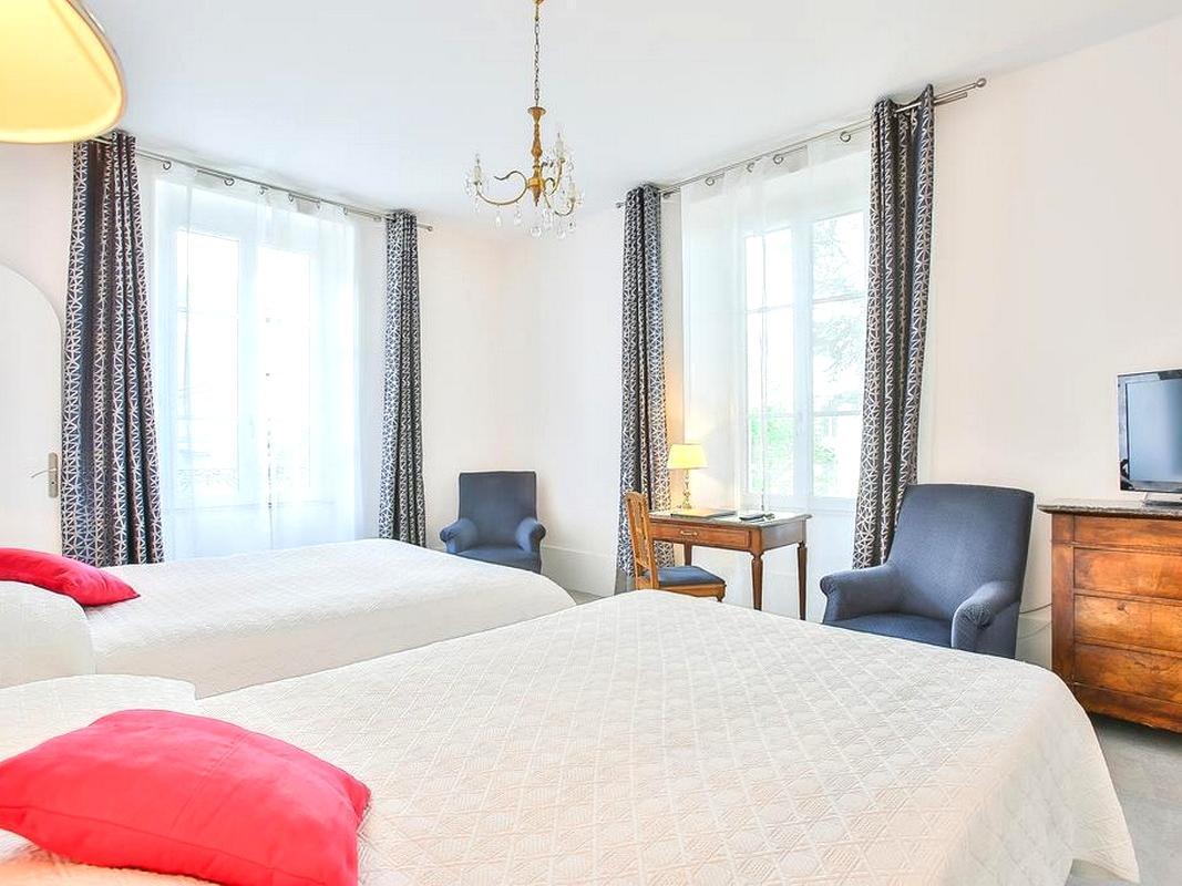 Logis Hotel Royal Saint-Mart Royat Exterior foto